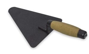 Кельма бетонщика 200 х 150 мм, треугольник, деревянная ручка с металлическим сердечником